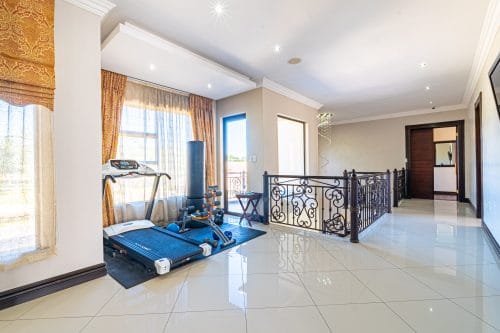 Modern & Elegant Countryside Villa in Secure Estate