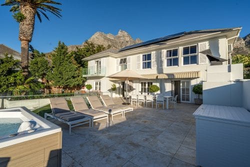 Villa Galazzio: Your Camps Bay Sanctuary