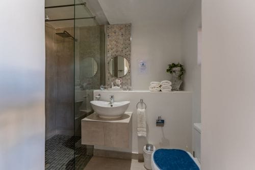 Elegant Coastal Villa With Guesthouse Potential in Prime Location